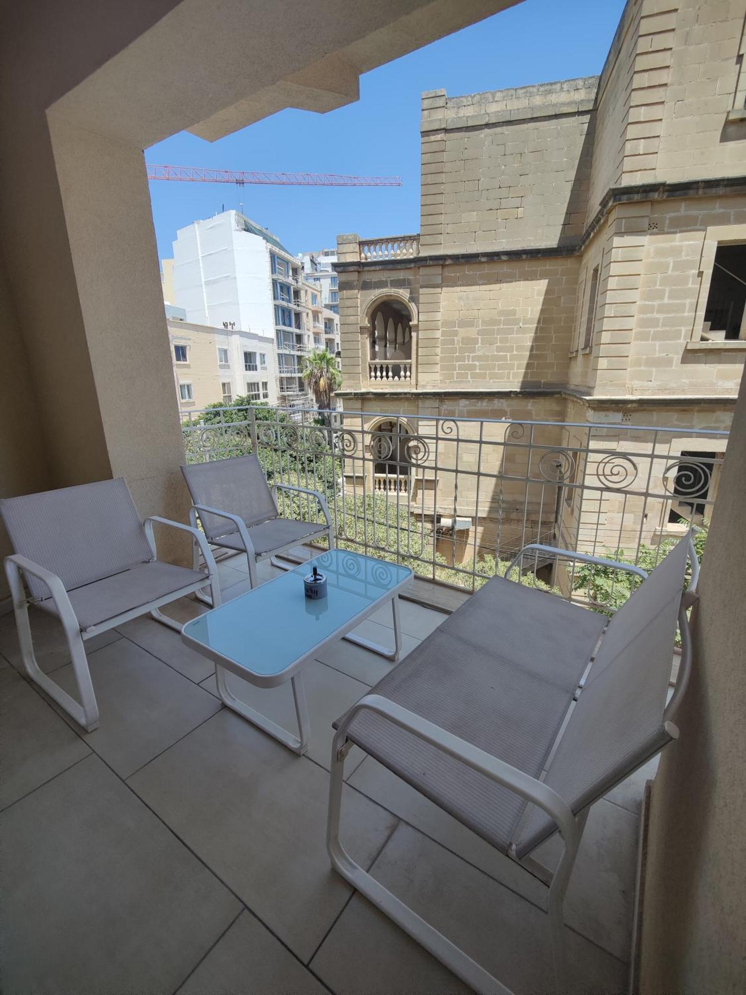 Central Modern Sliema Apartment 6 Ngoại thất bức ảnh